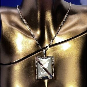 14K Gold/ 925 Mother Of Pearl Pendant Necklace